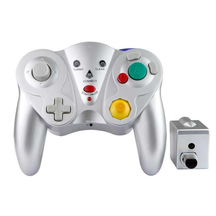 Silver Wireless Gamepad for Nintendo Ngc