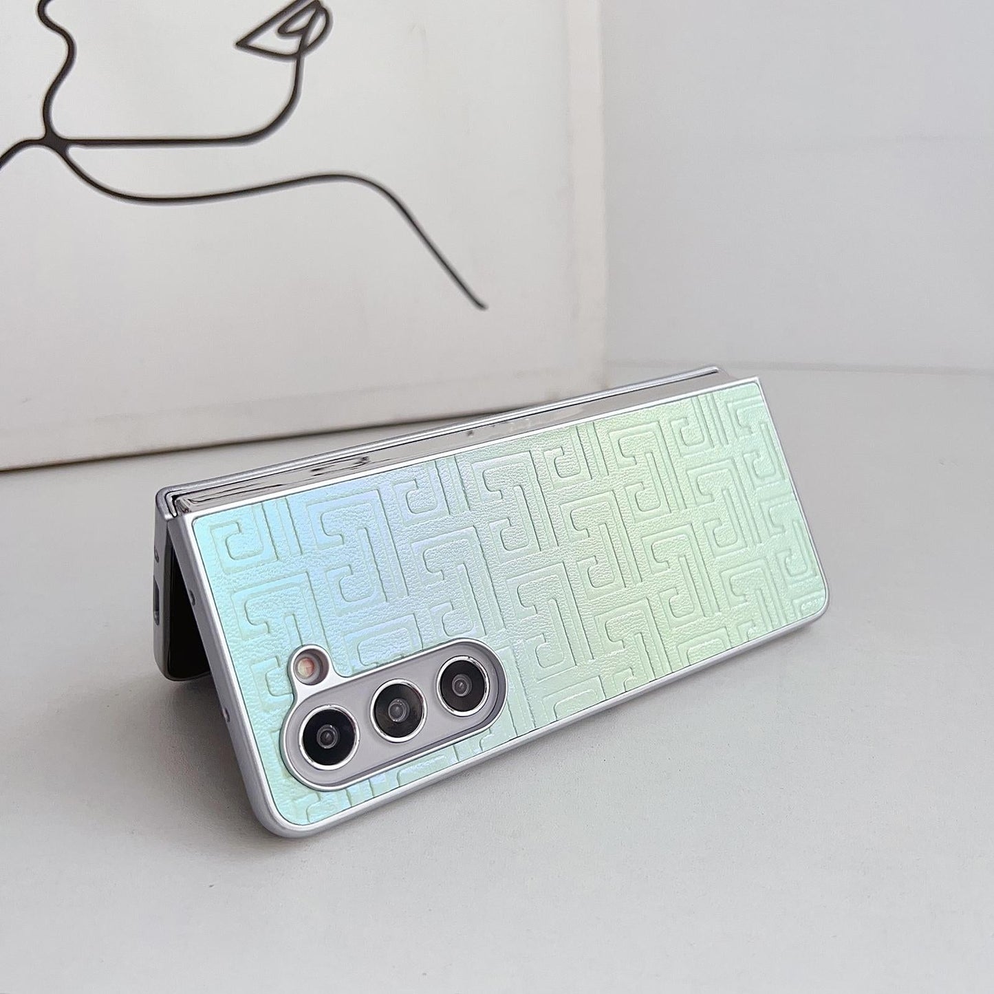 Geometric Gradient Leather Phone Case for Samsung Galaxy z Fold 4 5g - Pearlescent Finish - Silver